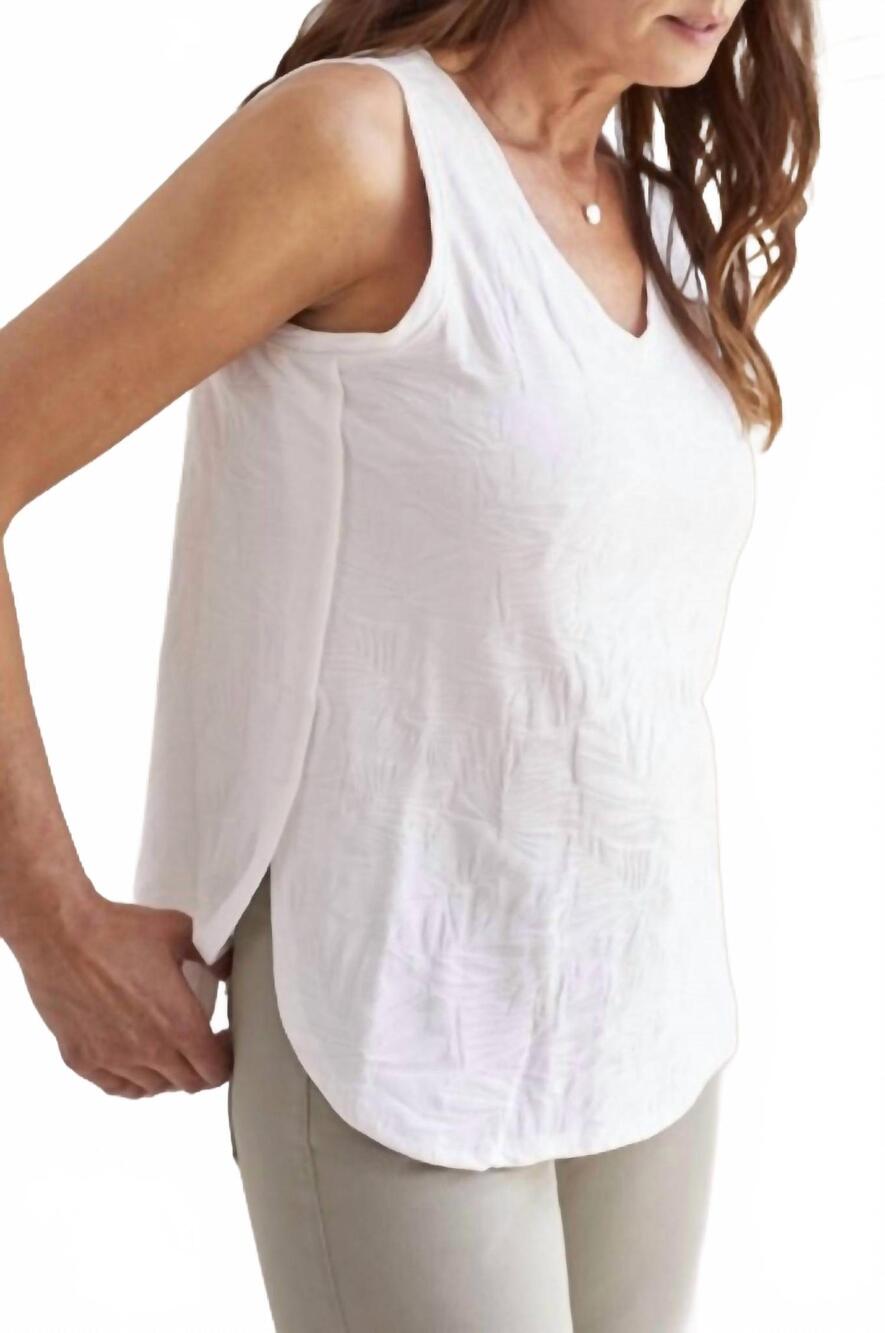 NEW TRIBAL textured tank top in white